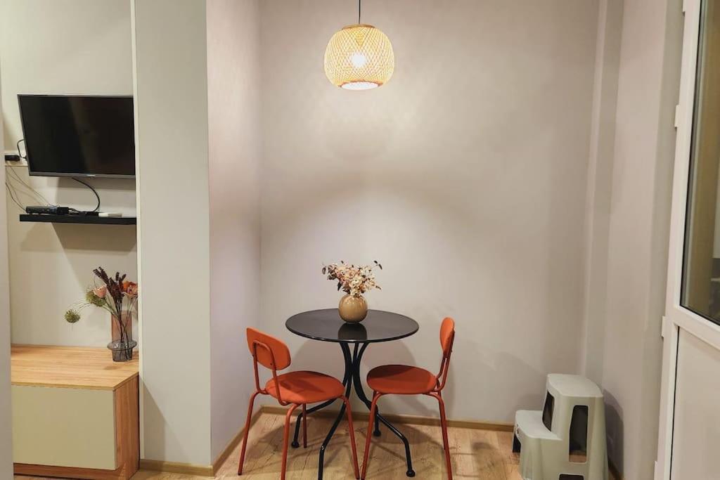 Studio With Balcony In Old City 트빌리시 외부 사진